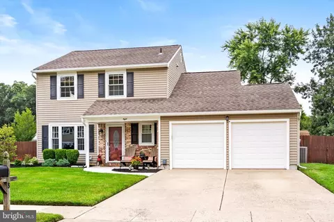8 Thames Ln, Westampton, NJ 08060