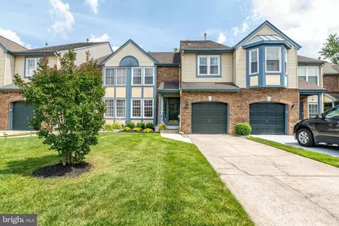 9 Corlen Ct, Medford, NJ 08055