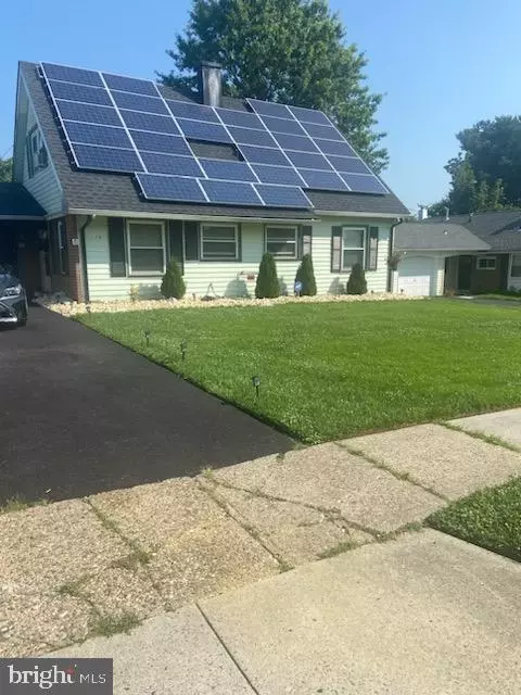19 Medley Ln, Willingboro, NJ 08046