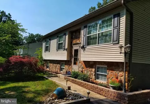 413 Tennessee Trl, Browns Mills, NJ 08015