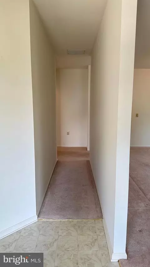 73 Cottage Ln E, Columbus, NJ 08022 photo 6