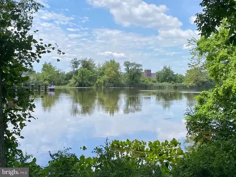 816 Rancocas Ave, Delanco, NJ 08075