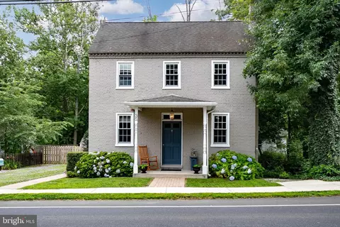 35 Mill St, Southampton, NJ 08088