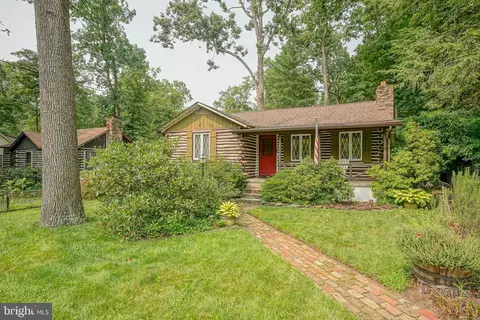 100 Lower Park Rd, Mount Laurel, NJ 08054