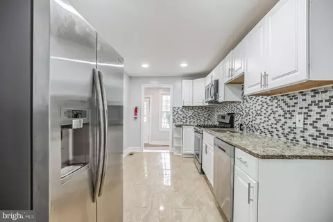 546 York St, Burlington, NJ 08016
