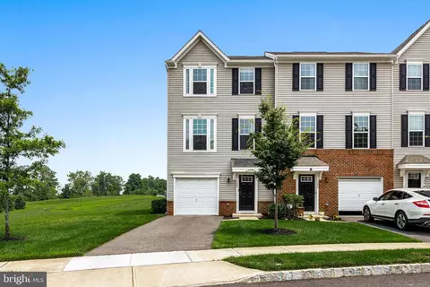 128 Nathan Dr, Cinnaminson, NJ 08077