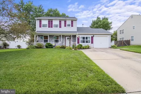 107 Neville Dr, Marlton, NJ 08053