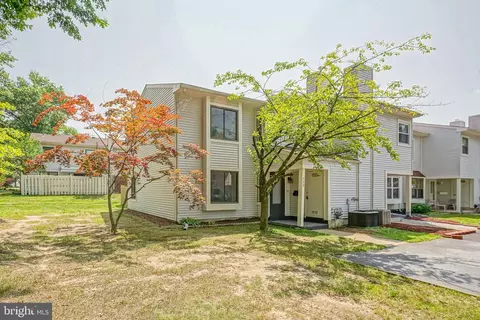 158 Briar Ct, Marlton, NJ 08053