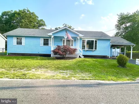 335 Dogwood St, Browns Mills, NJ 08015
