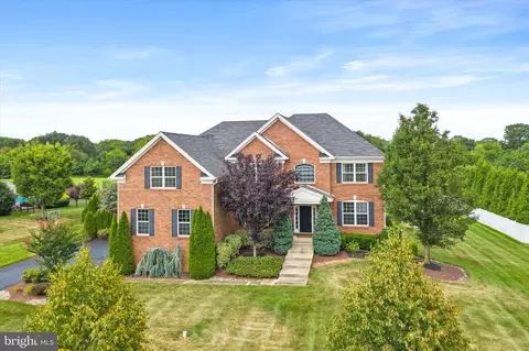 28 Waverly Dr, Columbus, NJ 08022