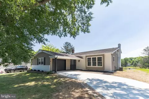 113 Ramblewood Pkwy, Mount Laurel, NJ 08054