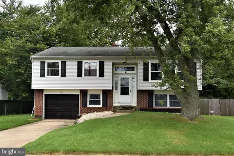 337 Lincoln Ave, Edgewater Park, NJ 08010
