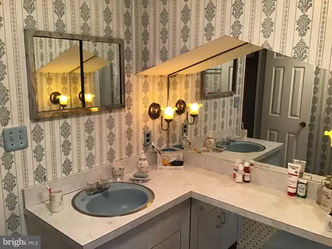 21 Purdue Dr, Riverside, NJ 08075 photo 16