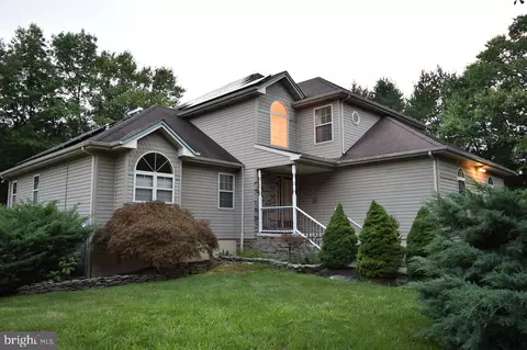 2 Gaskill Rd, Mount Laurel, NJ 08054