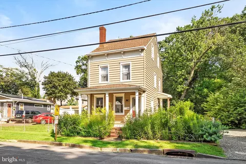139 Elizabeth St, Bordentown, NJ 08505