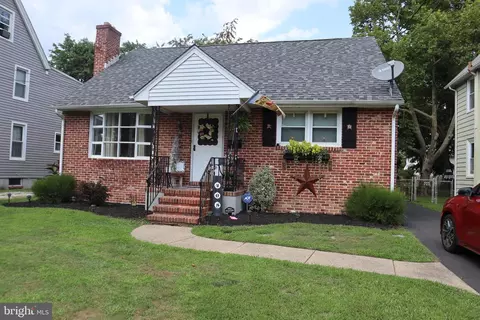 408 Delaware Ave, Palmyra, NJ 08065