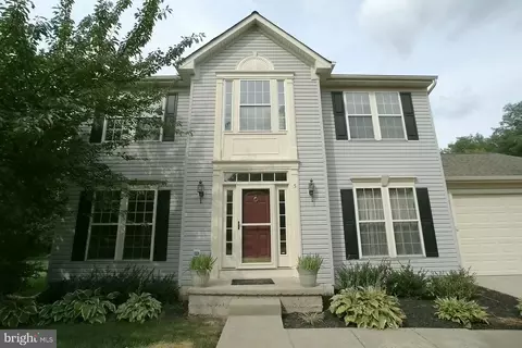 5 Brighton Ct, Bordentown, NJ 08505
