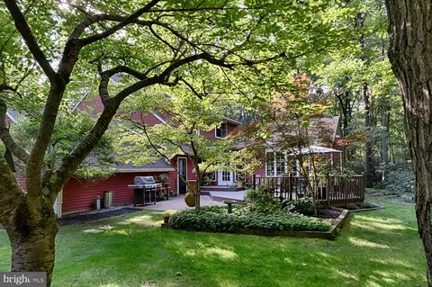 38 Thunderhead Dr, Medford, NJ 08055