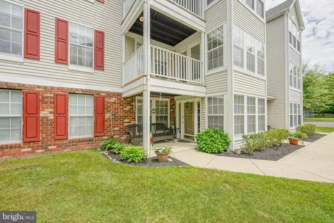 15 Inverness Cir, Marlton, NJ 08053