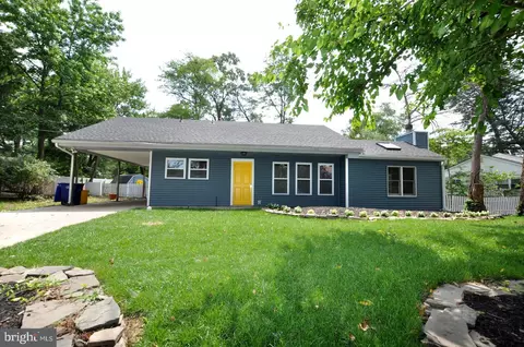 325 Linden Ln, Mount Laurel, NJ 08054