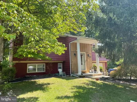 122 Oak Pines Blvd, Pemberton, NJ 08068