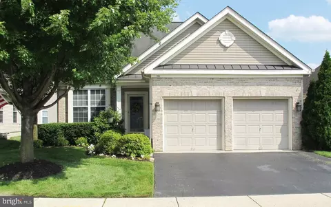 205 Devon Ln, Hainesport, NJ 08036