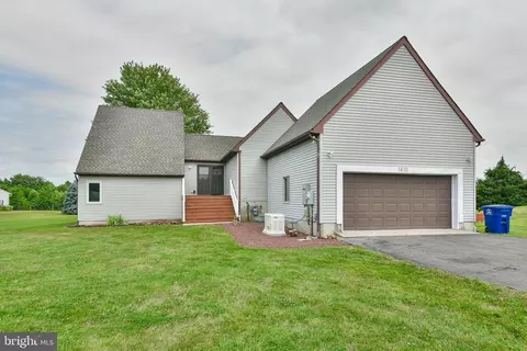 1410 Hedding Rd, Columbus, NJ 08022