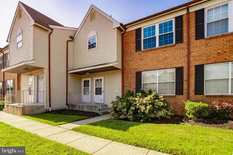 613 Woodchip Rd, Lumberton, NJ 08048