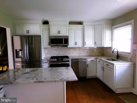 209 Stephen Dr, Cinnaminson, NJ 08077 photo 2