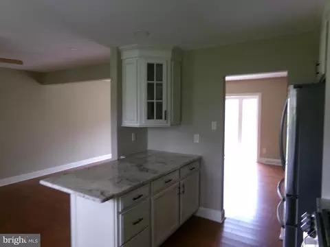 209 Stephen Dr, Cinnaminson, NJ 08077 photo 3