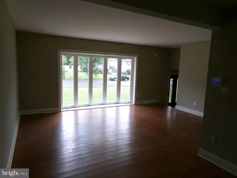 209 Stephen Dr, Cinnaminson, NJ 08077 photo 5