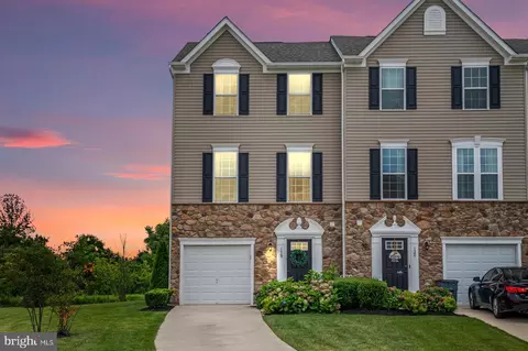 118 Benford Ln, Beverly, NJ 08010
