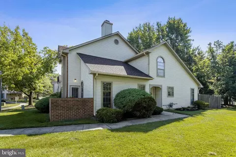 189 Crown Prince Dr, Marlton, NJ 08053