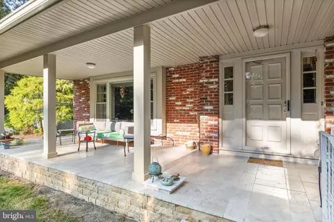 150 Squirrel Tree Ln, Mount Laurel, NJ 08054 photo 4