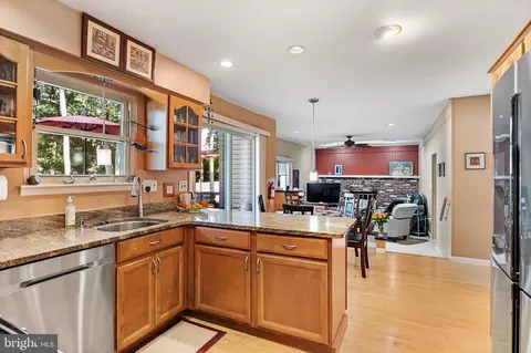 150 Squirrel Tree Ln, Mount Laurel, NJ 08054 photo 12