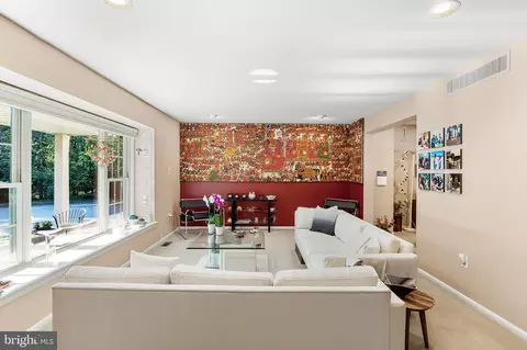 150 Squirrel Tree Ln, Mount Laurel, NJ 08054 photo 8