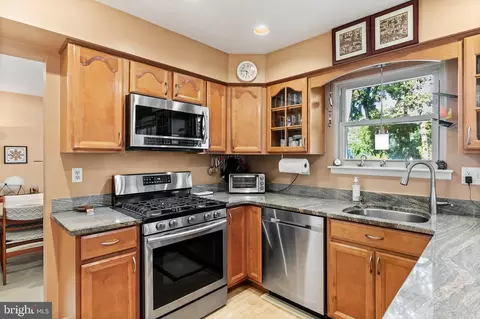150 Squirrel Tree Ln, Mount Laurel, NJ 08054 photo 13