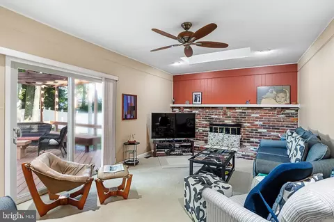 150 Squirrel Tree Ln, Mount Laurel, NJ 08054 photo 16