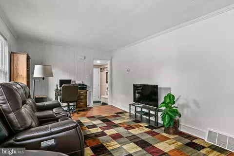 214 E Park Ave, Maple Shade, NJ 08052 photo 10