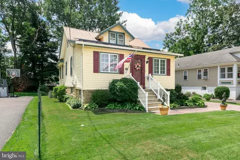 214 E Park Ave, Maple Shade, NJ 08052 photo 2