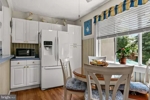 214 E Park Ave, Maple Shade, NJ 08052 photo 18