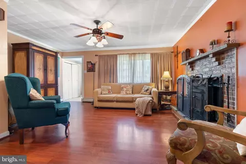 423 Oakland Ave, Maple Shade, NJ 08052 photo 4