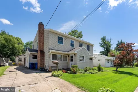 423 Oakland Ave, Maple Shade, NJ 08052 photo 2