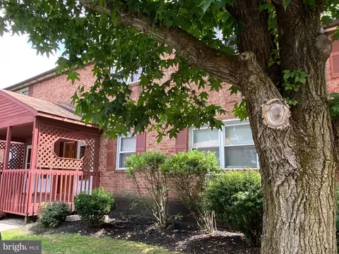 711 Garnet Dr #711, Burlington, NJ 08016