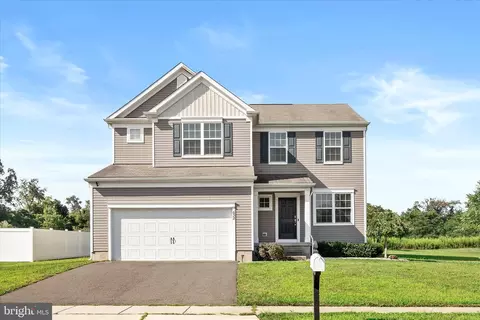 632 Seaman Dr, Florence, NJ 08518