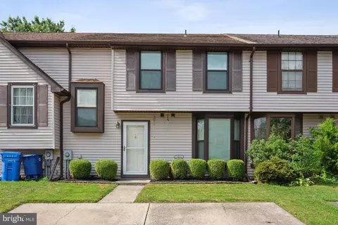 69 Kanabe Dr, Westampton, NJ 08060