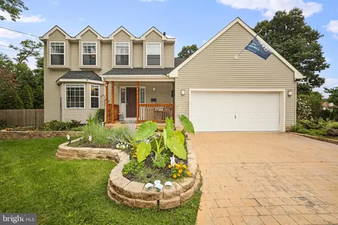 515 Chestnut St, Delran, NJ 08075