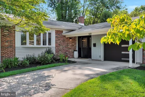 149 Brentwood Ter, Mount Laurel, NJ 08054