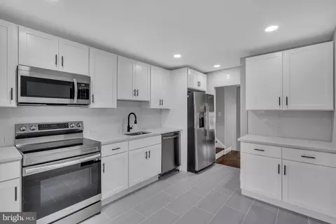259 Hendrickson Ave, Beverly, NJ 08010
