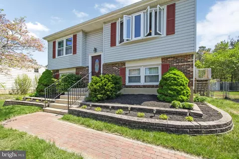 209 Valley Rd, Browns Mills, NJ 08015